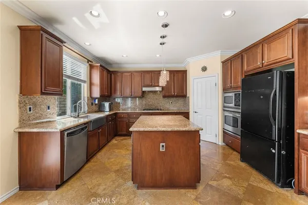 $1,059,000 | 17526 Dove Willow Street, Canyon Country, CA 91387