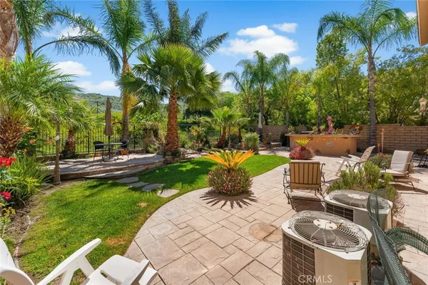 $1,059,000 | 17526 Dove Willow Street, Canyon Country, CA 91387
