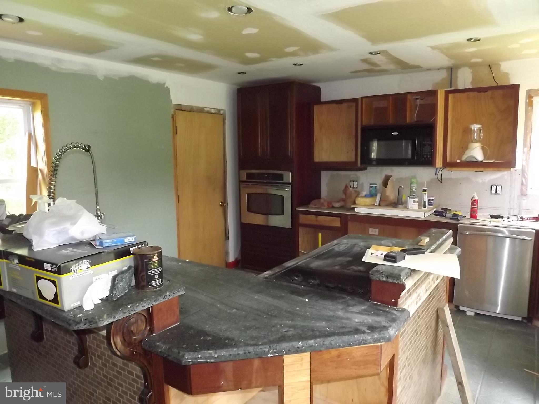 77 Robbins Road Pilesgrove, NJ 08098 - Photo 9 of 15