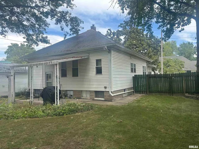 $119,000 | 906 Belle Avenue, Pinckneyville, IL 62274