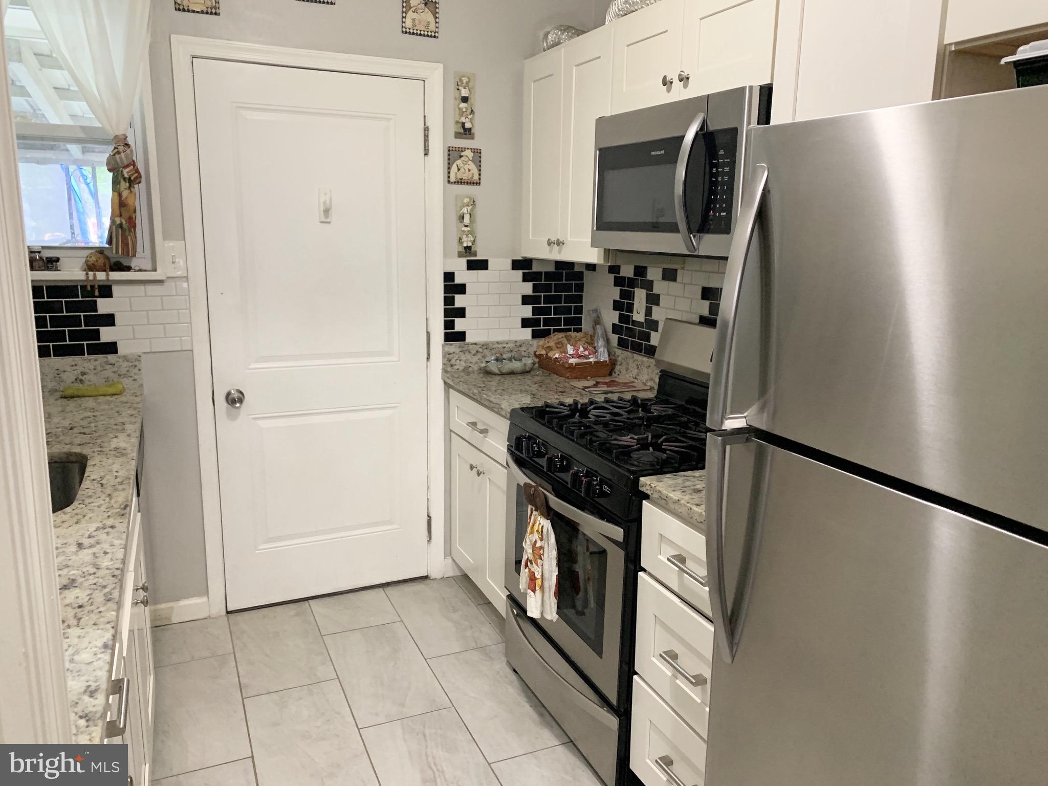 7732 Normandy Road Landover, MD 20785 - Photo 7 of 18