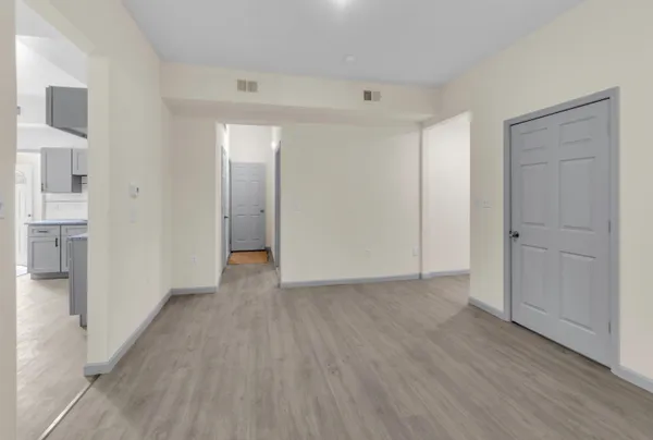 $2,500 | 181-183 North 6th Street, Unit 1, Newark, NJ 07107