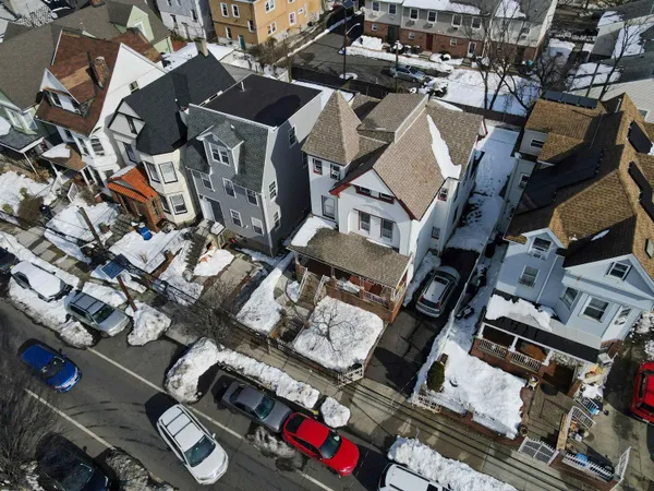 $2,500 | 181-183 North 6th Street, Unit 1, Newark, NJ 07107