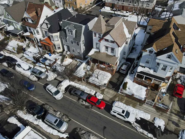 $2,500 | 181-183 North 6th Street, Unit 1, Newark, NJ 07107