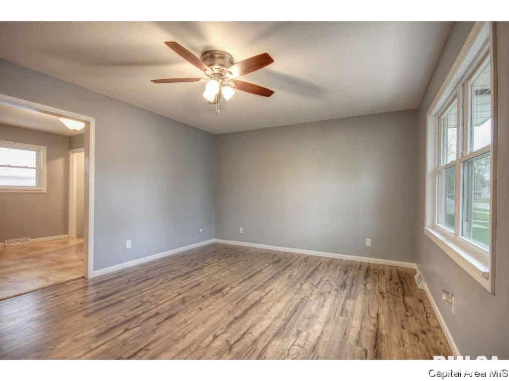 2553 Sandgate Road Springfield, IL 62702 - Photo 9 of 29