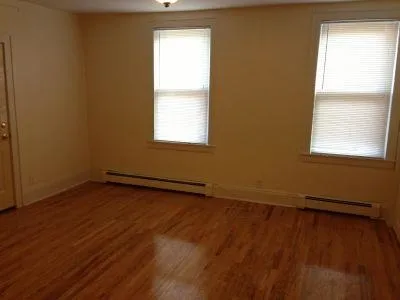 $3,200 | 124 Jackson Street, Unit 3, Hoboken, NJ 07030