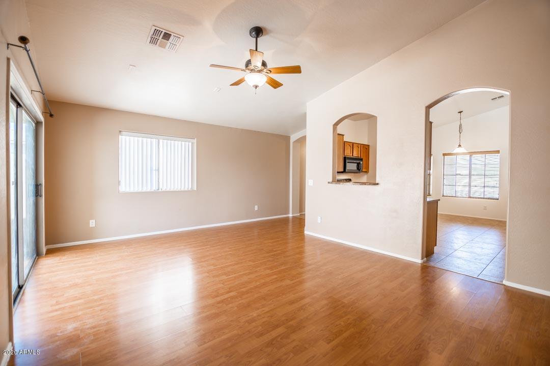 44739 West Zion Road Maricopa, AZ 85139 - Photo 9 of 32 Great Room