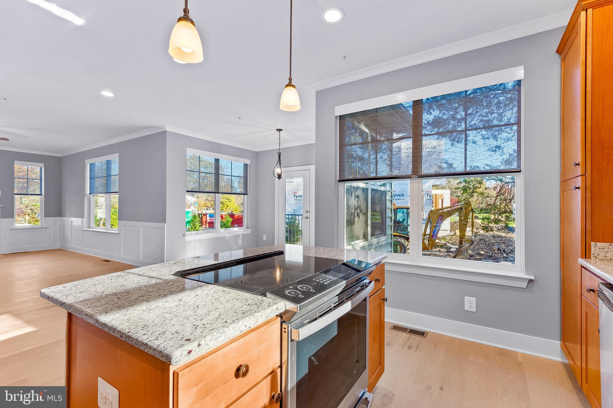 939 Marzoff Road Deale, MD 20751 - Photo 22 of 56 BUMP OUT FOR TABLE SPACE