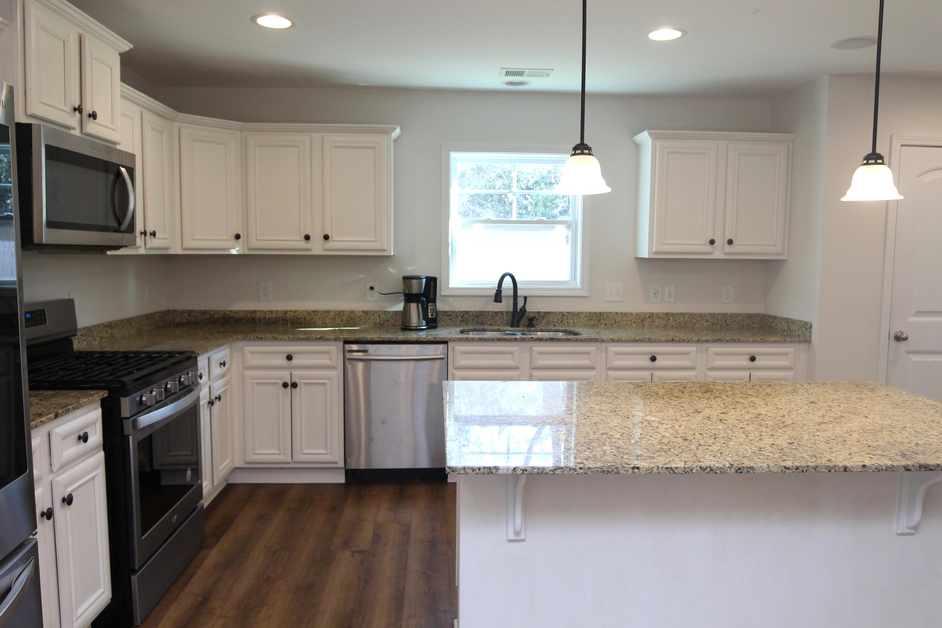 155 Whitetail Circle Sumter, SC 29154 - Photo 23 of 81 kitchen