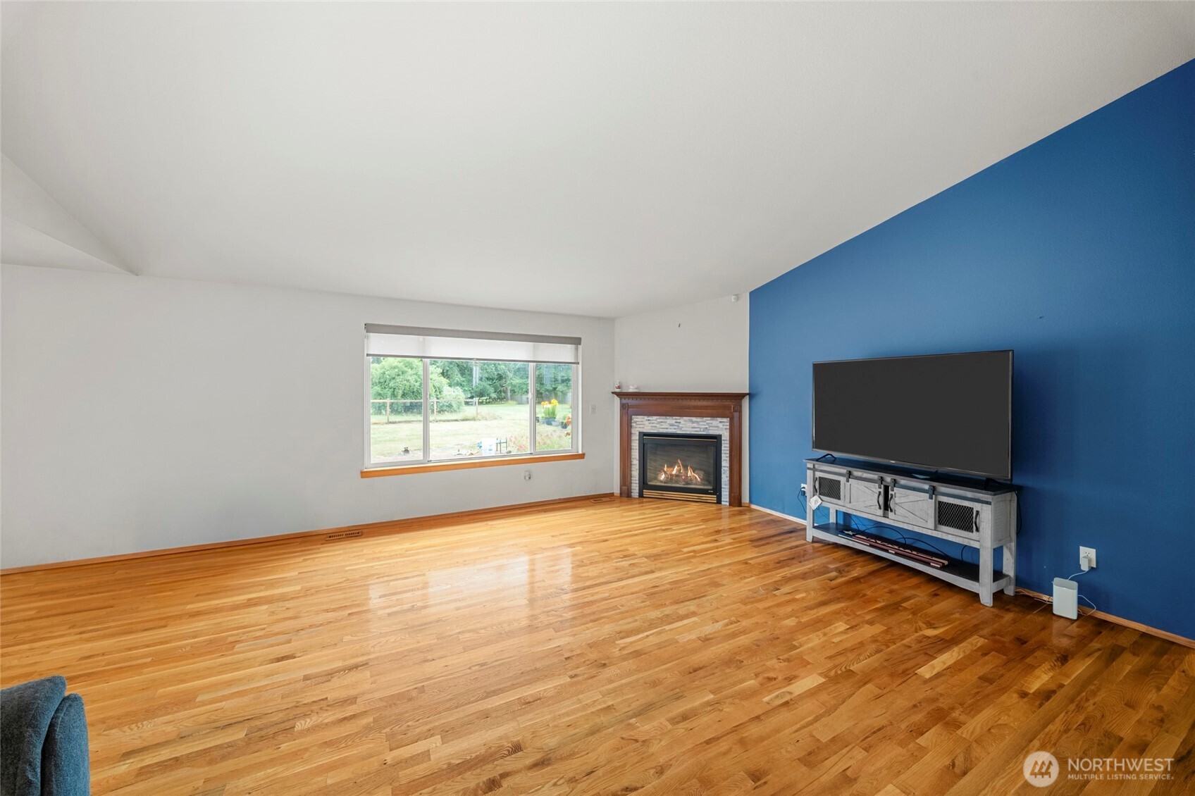 5931 184th Lane Southwest Rochester, WA 98579 - Photo 5 of 36