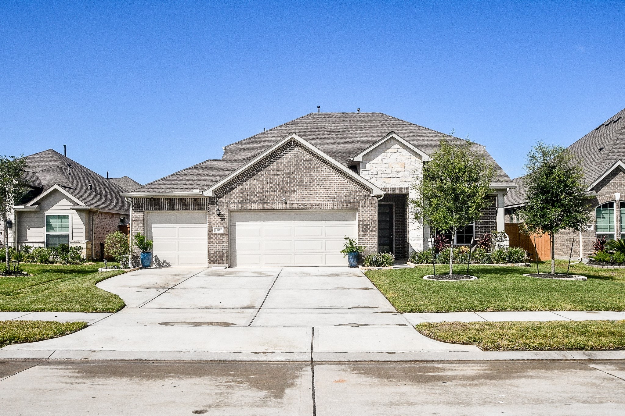 1507 Homewood Point Lane Rosharon, TX 77583 - Photo 1 of 50 Gallery Image 1