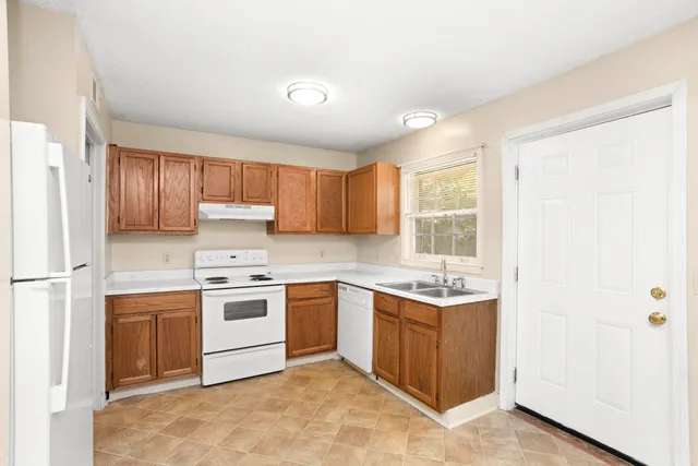 $1,050 | 718 Holder Drive, Nashville, TN 37217