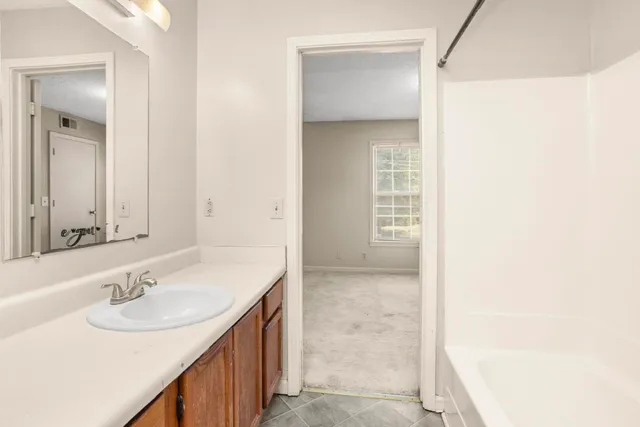 $1,050 | 718 Holder Drive, Nashville, TN 37217