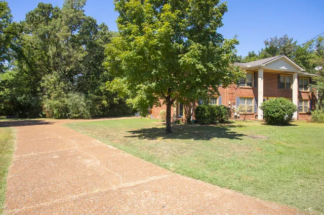 $1,050 | 718 Holder Drive, Nashville, TN 37217