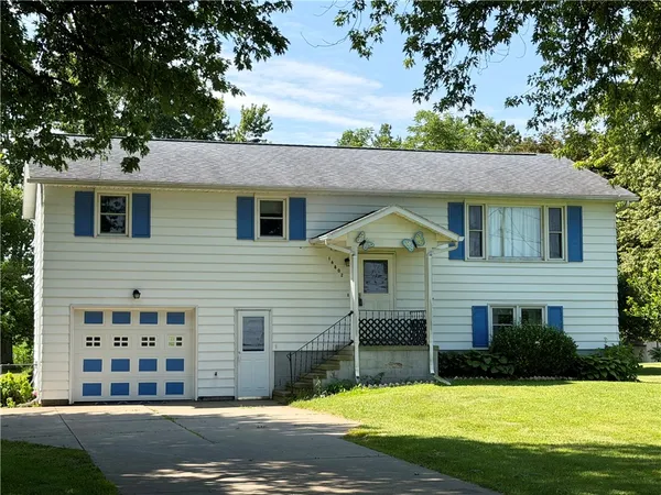$199,900 | 16802 Kenmore Road, Kendall, NY 14476