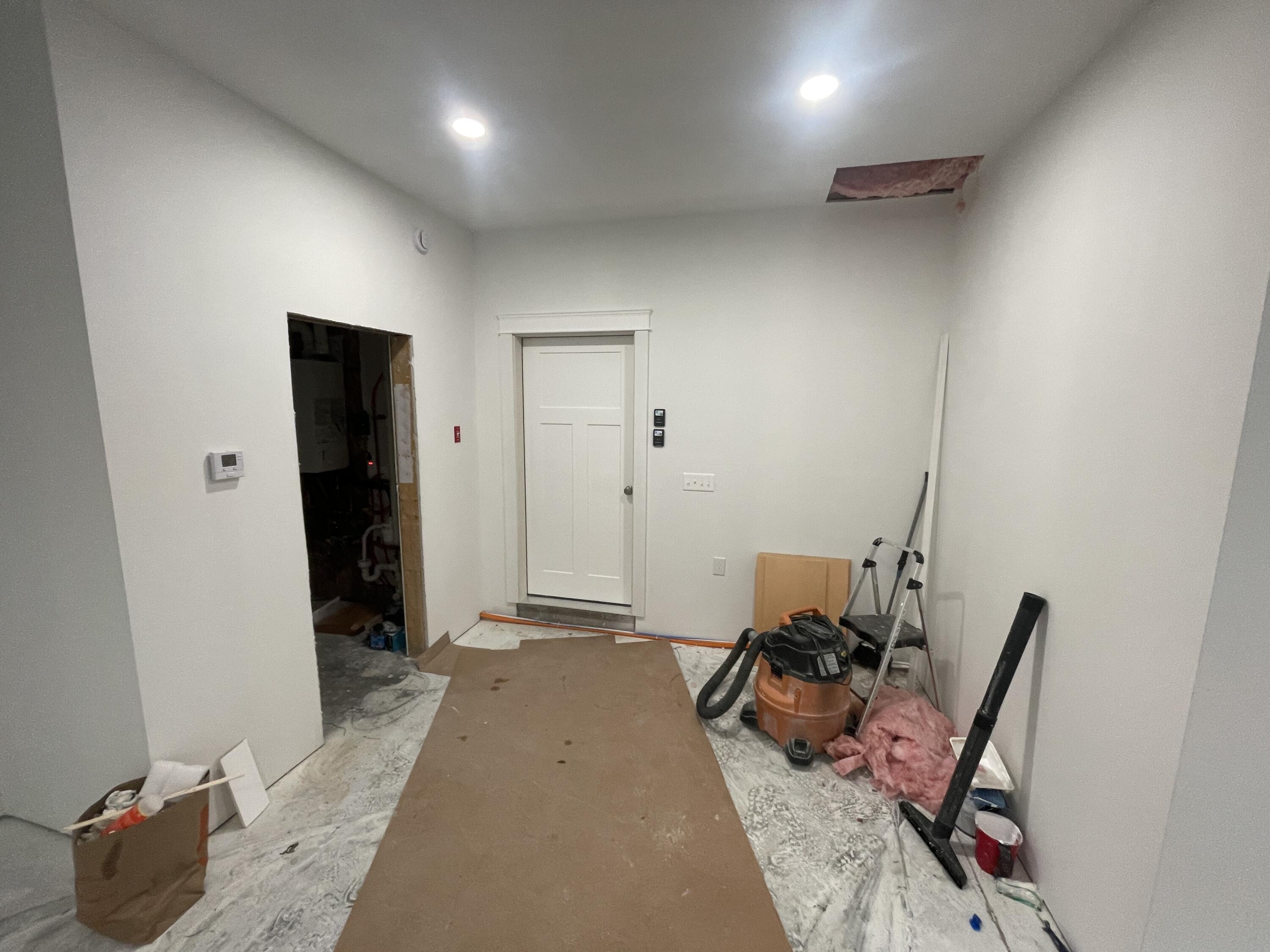 93 Dutton Road South China, ME 04358 - Photo 10 of 33 Garage