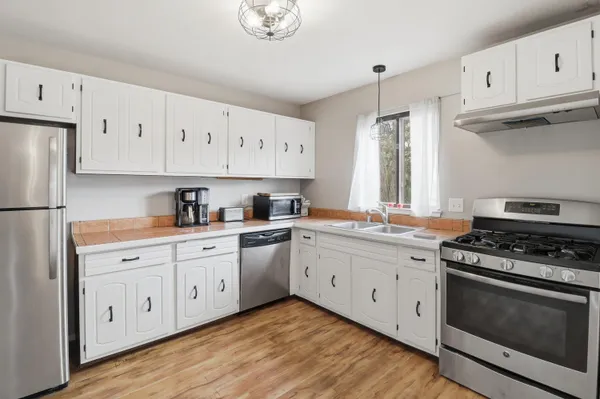 $174,900 | 9228 North 70th Street, Unit 9, Milwaukee, WI 53223