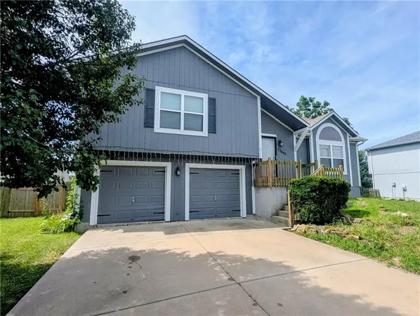 $310,000 | 32643 West 172nd Street, Gardner, KS 66030