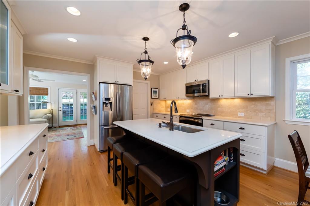 4518 Barwick Road Charlotte, NC 28211 - Photo 11 of 48 Gallery Image 11