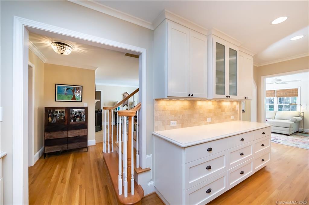 4518 Barwick Road Charlotte, NC 28211 - Photo 15 of 48 Gallery Image 15