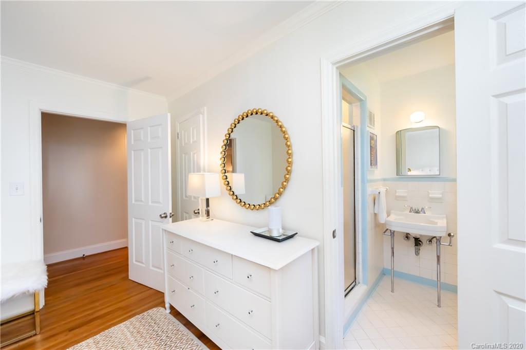 4518 Barwick Road Charlotte, NC 28211 - Photo 28 of 48 Gallery Image 28