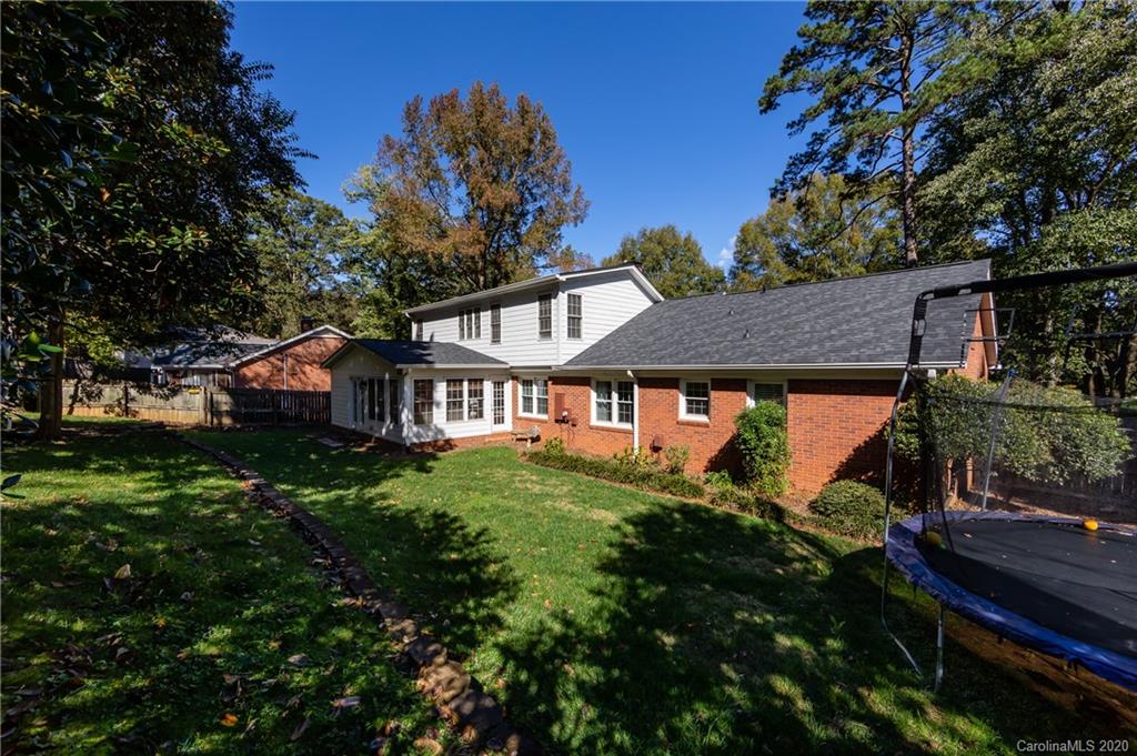 4518 Barwick Road Charlotte, NC 28211 - Photo 45 of 48 Gallery Image 45
