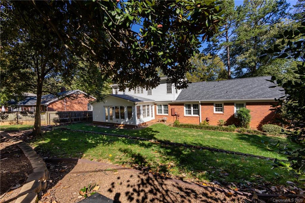 4518 Barwick Road Charlotte, NC 28211 - Photo 46 of 48 Gallery Image 46