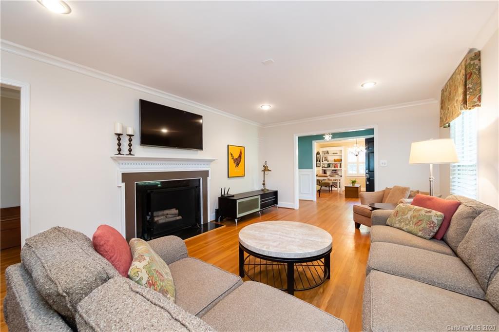 4518 Barwick Road Charlotte, NC 28211 - Photo 9 of 48 Gallery Image 9