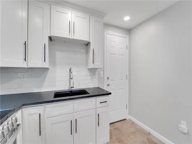 $1,495 | 227 Lake Road, Unit B, Webster, NY 14580