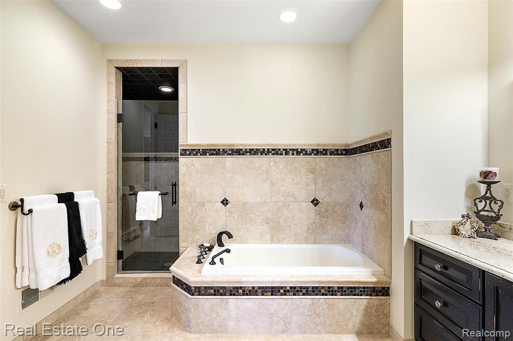 5250 Orchard Ridge Drive Rochester, MI 48306 - Photo 63 of 99 Gallery Image 63