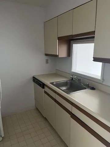 $265,000 | 148 Breakwater Drive, Unit 204, South Portland, ME 04106