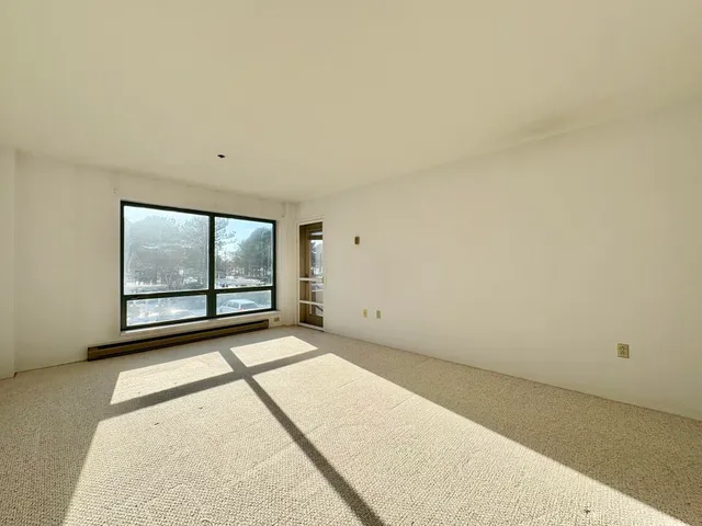 $239,000 | 148 Breakwater Drive, Unit 204, South Portland, ME 04106