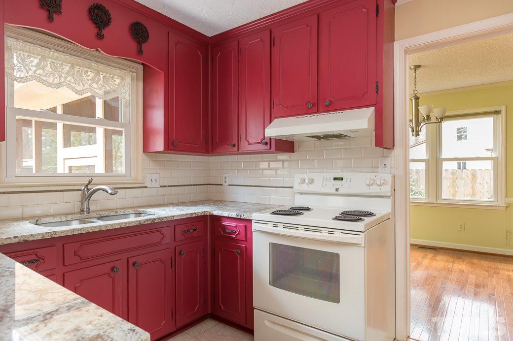 4021 Grimstead Lane Raleigh, NC 27613 - Photo 8 of 25