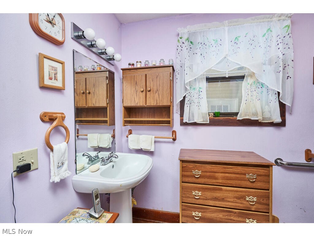 880 Ridgewood Road Wadsworth, OH 44281 - Photo 14 of 19 Gallery Image 14