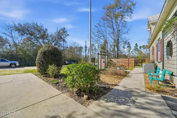 $340,000 | 13728 Highway 20, Youngstown, FL 32466