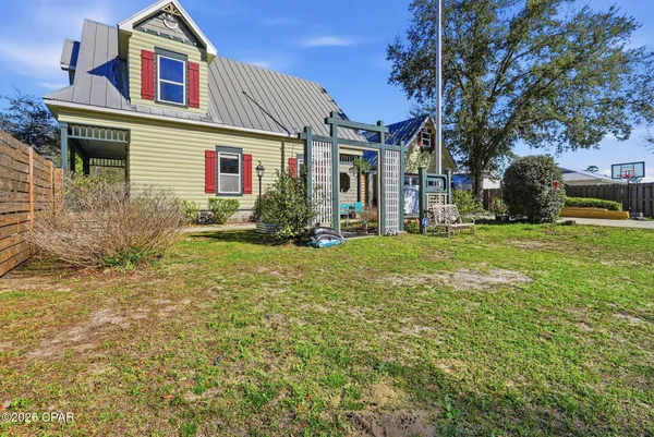 $340,000 | 13728 Highway 20, Youngstown, FL 32466