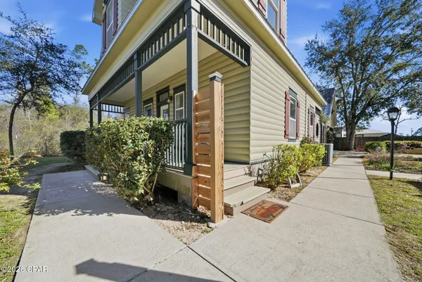 $340,000 | 13728 Highway 20, Youngstown, FL 32466