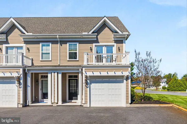 $425,000 | 2 Smithfield Court, Unit 11, Ocean View, DE 19970