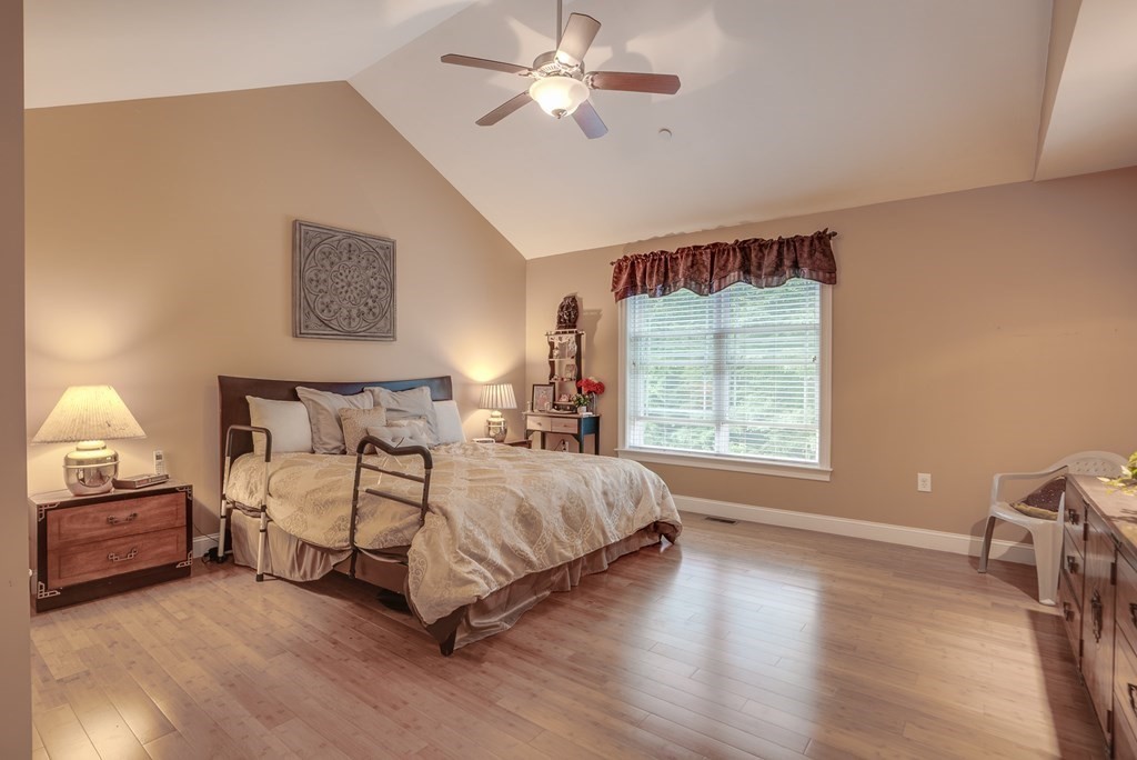 4 R Indian Hill Road, Unit 4R Derry, NH 03038 - Photo 13 of 30