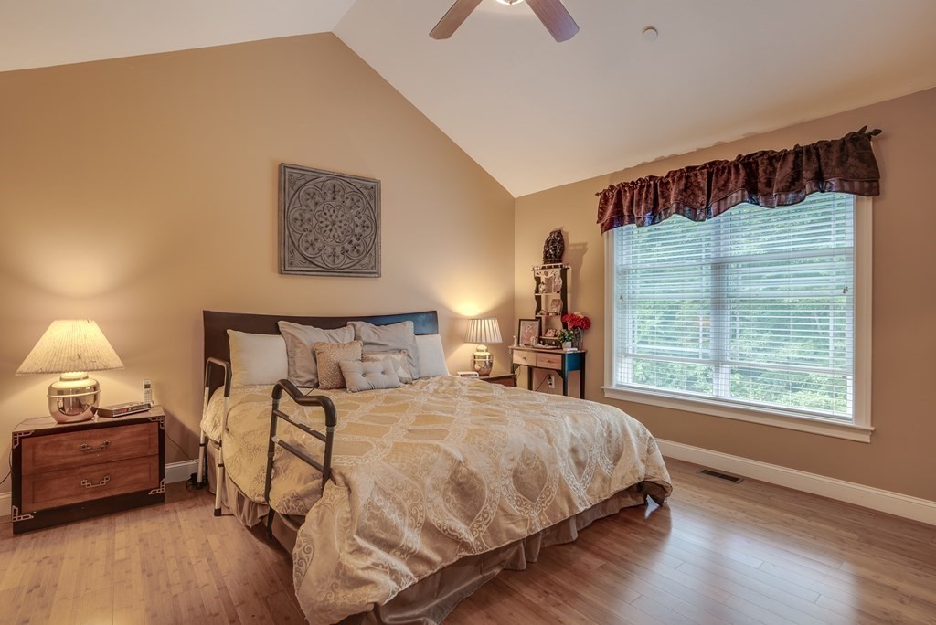 4 R Indian Hill Road, Unit 4R Derry, NH 03038 - Photo 14 of 30