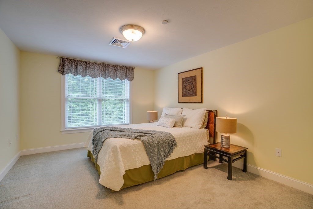 4 R Indian Hill Road, Unit 4R Derry, NH 03038 - Photo 20 of 30