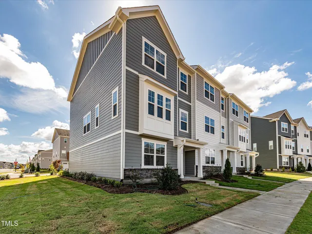 $2,600 | 239 Nahunta Drive, Apex, NC 27539