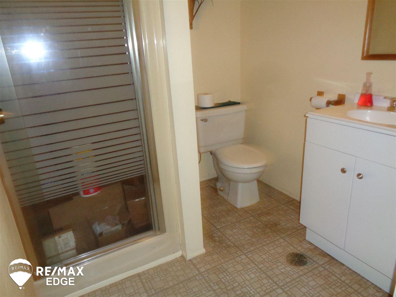 8087 Davison Road Davison, MI 48423 - Photo 41 of 46 31377730-42.JPG
