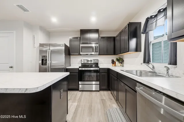 $219,500 | 1502 Lambsberry Circle, Elizabeth City, NC 27909