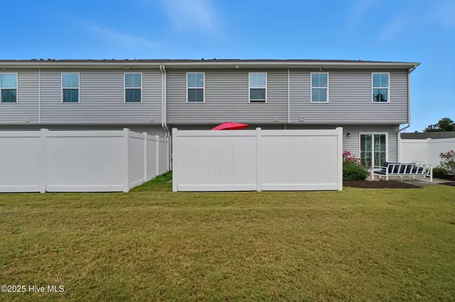 $219,500 | 1502 Lambsberry Circle, Elizabeth City, NC 27909