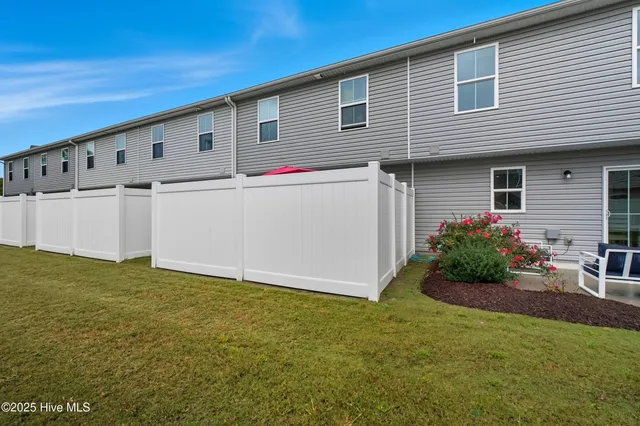$219,500 | 1502 Lambsberry Circle, Elizabeth City, NC 27909