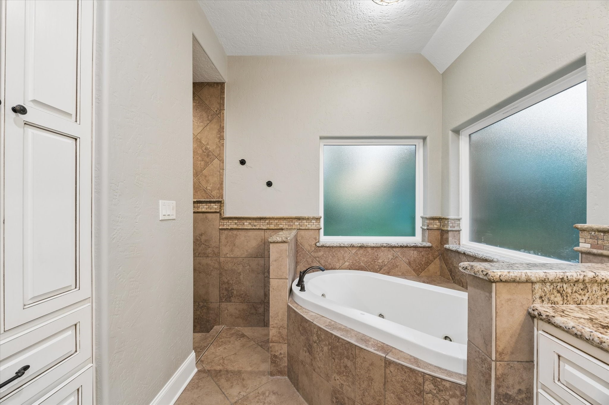10332 Crown Ranch Boulevard Montgomery, TX 77316 - Photo 17 of 36