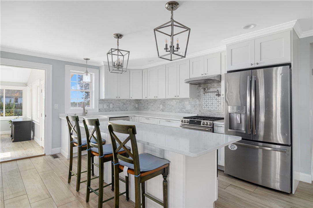 210 High Street Westerly, RI 02891 - Photo 13 of 49