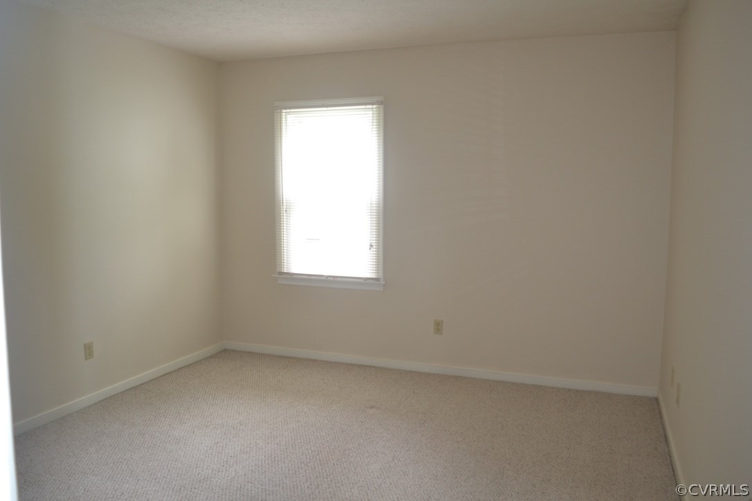 6405 Spruce Road Quinton, VA 23141 - Photo 12 of 24 Gallery Image 12