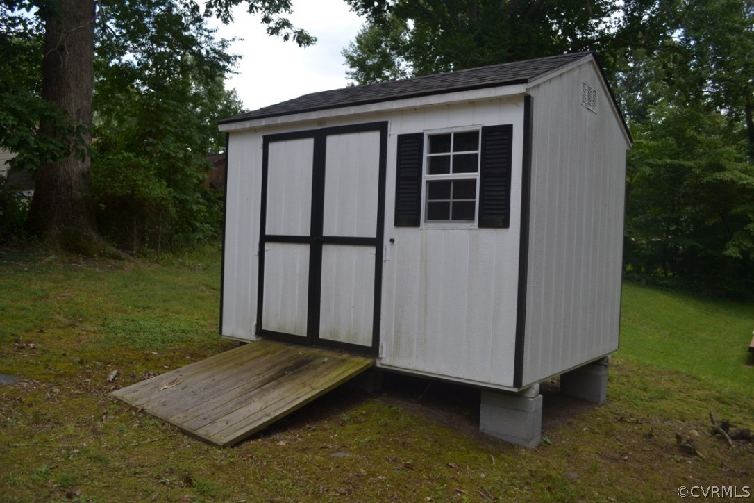 6405 Spruce Road Quinton, VA 23141 - Photo 16 of 24 Gallery Image 16